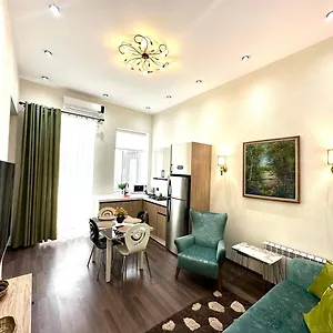 Stylish Urban At The Center Bakü